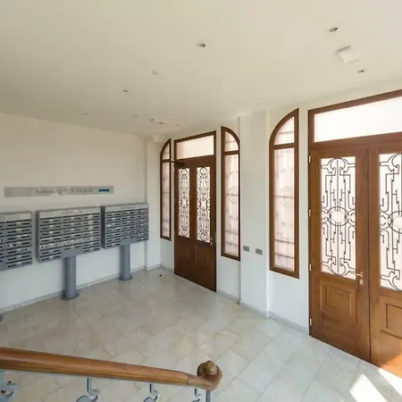 Casa Adriana Apartment *